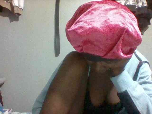 Sexydoll13 webcam