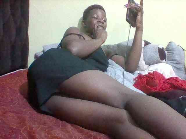 Sexydoll13 webcam