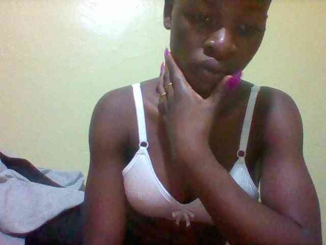 Sexydoll13 webcam