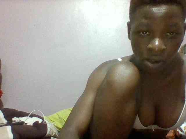 Sexydoll13 webcam