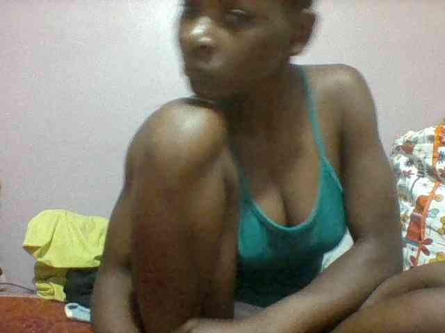 Sexydoll13 webcam