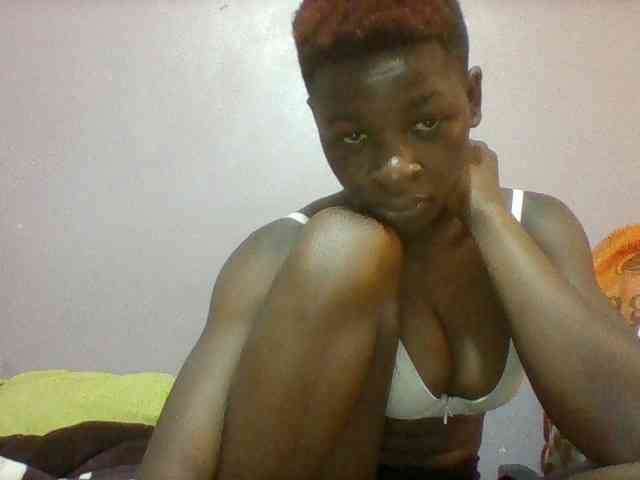 Sexydoll13 webcam