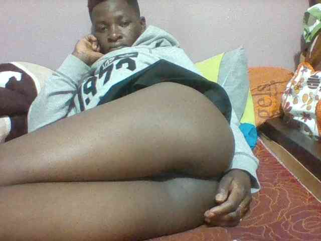Sexydoll13 webcam