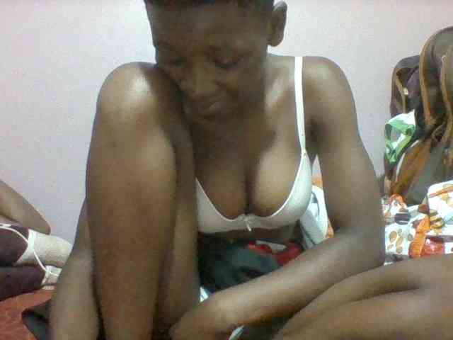 Sexydoll13 webcam