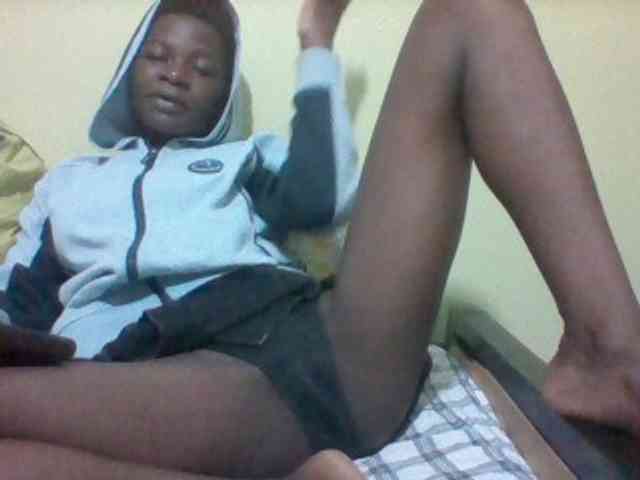 Sexydoll13 webcam