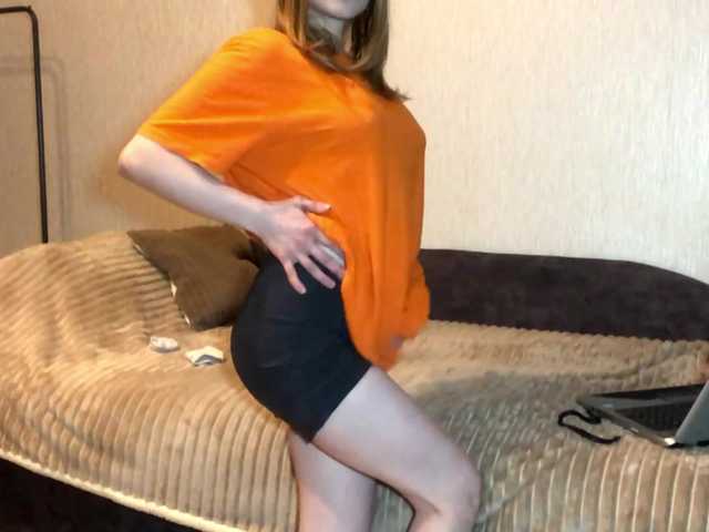 HollyMillers live cam on BongaCams