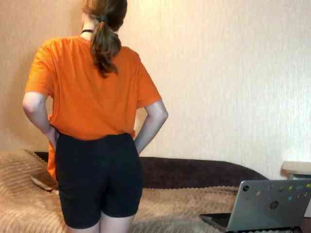 HollyMillers webcam