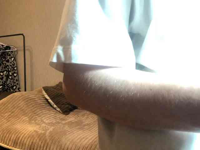 HollyMillers webcam