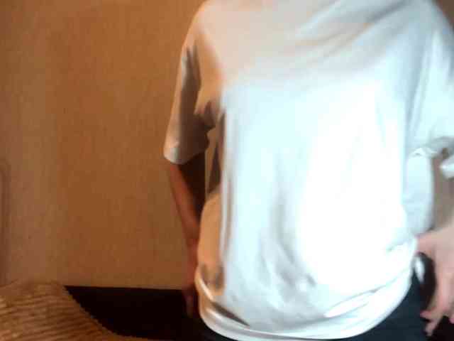 HollyMillers webcam