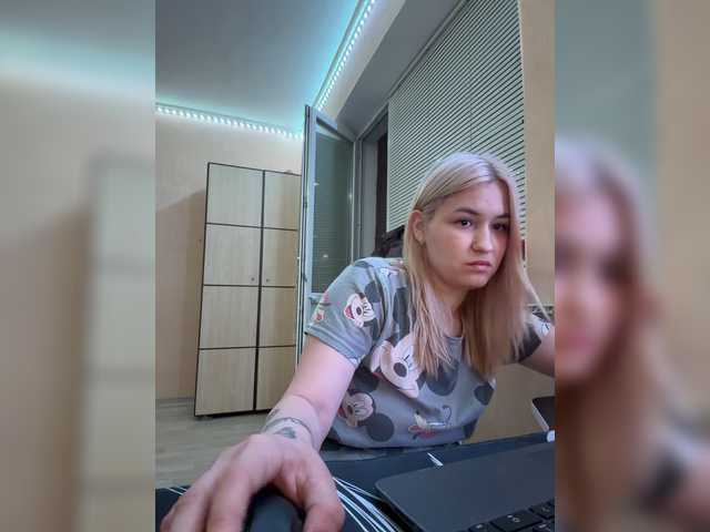 Lilua live cam on BongaCams