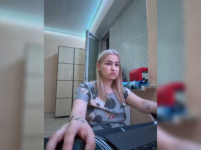 Lilua live cam on BongaCams