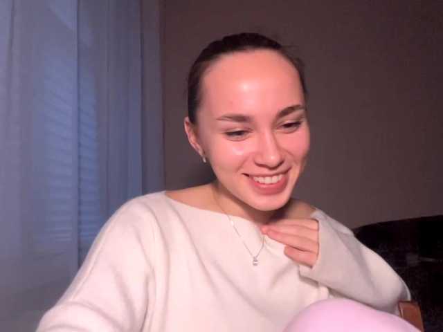 DaliaTronstad live cam on BongaCams