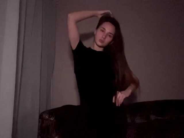 DaliaTronstad live cam preview