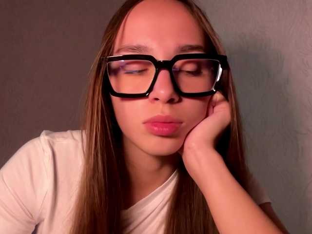 DaliaTronstad live cam on BongaCams