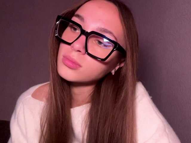 DaliaTronstad live cam on BongaCams