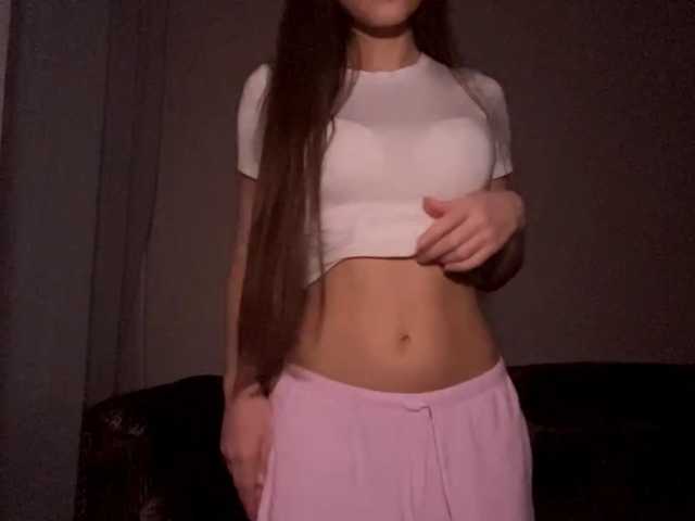 DaliaTronstad, en vivo ahora en BongaCams