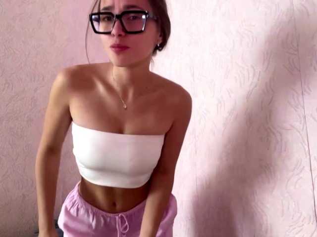 DaliaTronstad live cam on BongaCams