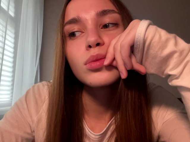 DaliaTronstad live cam on BongaCams