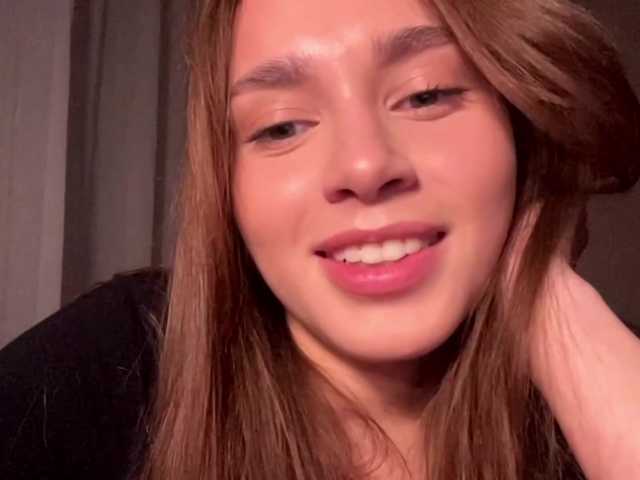 DaliaTronstad live cam on BongaCams