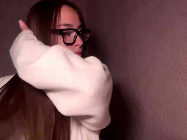 DaliaTronstad live cam on BongaCams