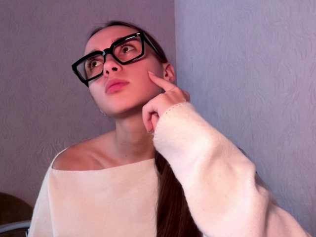 DaliaTronstad live cam on BongaCams