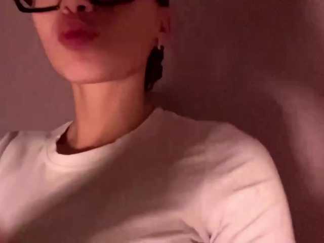 DaliaTronstad live cam on BongaCams