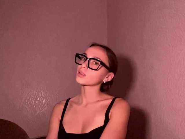 DaliaTronstad live cam on BongaCams