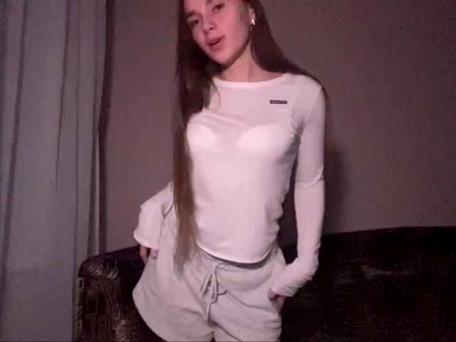DaliaTronstad live cam on BongaCams