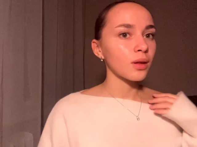 DaliaTronstad live cam on BongaCams