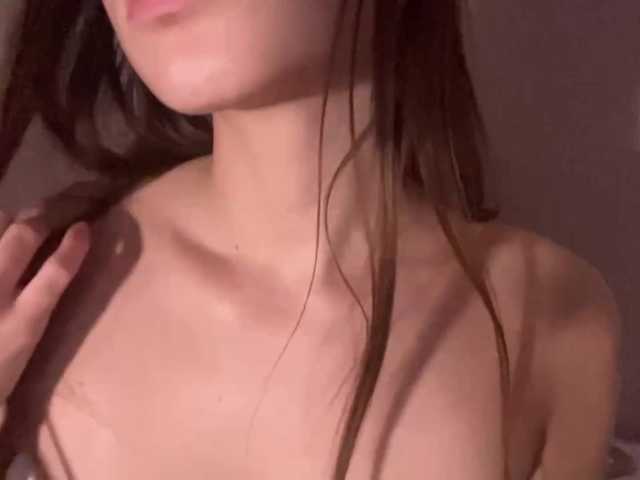 DaliaTronstad live cam on BongaCams