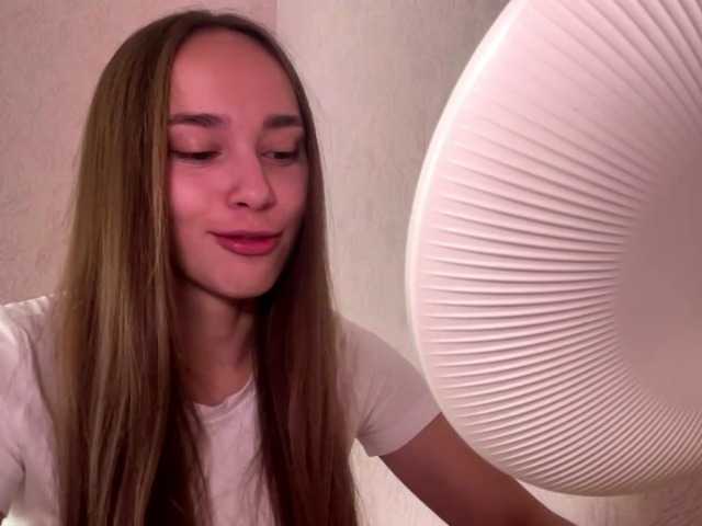 DaliaTronstad live cam