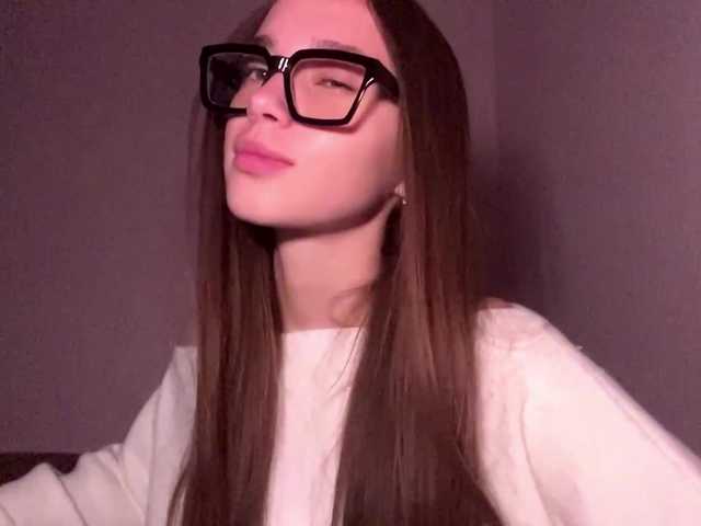 DaliaTronstad live cam on BongaCams