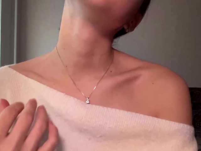 DaliaTronstad live cam on BongaCams