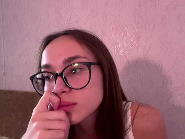 DaliaTronstad live cam on BongaCams