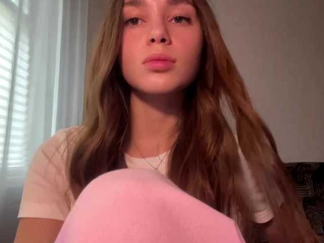 DaliaTronstad live cam on BongaCams