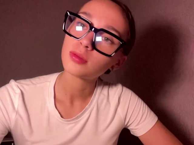 DaliaTronstad live cam on BongaCams