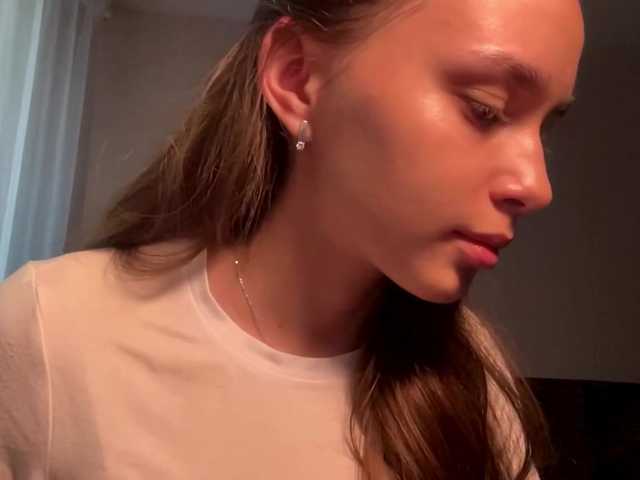 DaliaTronstad live cam on BongaCams