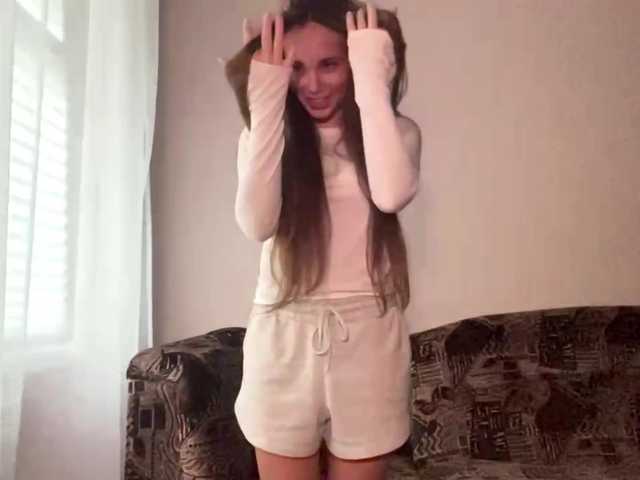 DaliaTronstad live cam on BongaCams