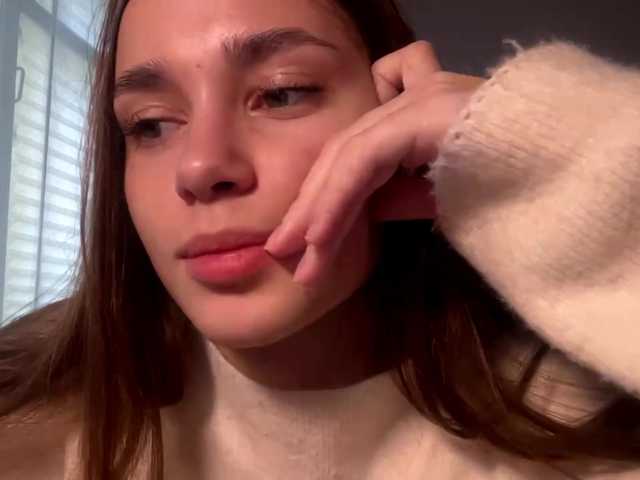 DaliaTronstad live cam on BongaCams