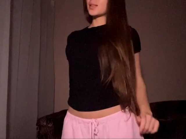 DaliaTronstad live cam on BongaCams