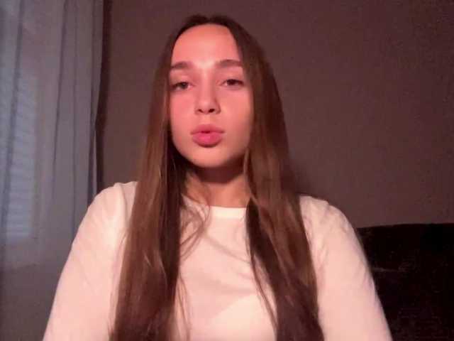 DaliaTronstad live cam on BongaCams