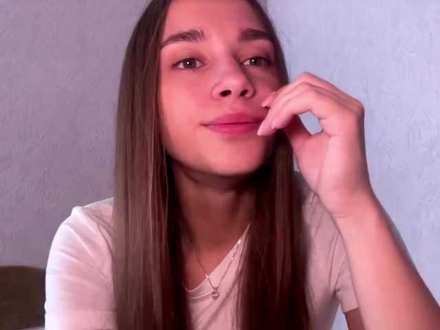 DaliaTronstad live cam on BongaCams