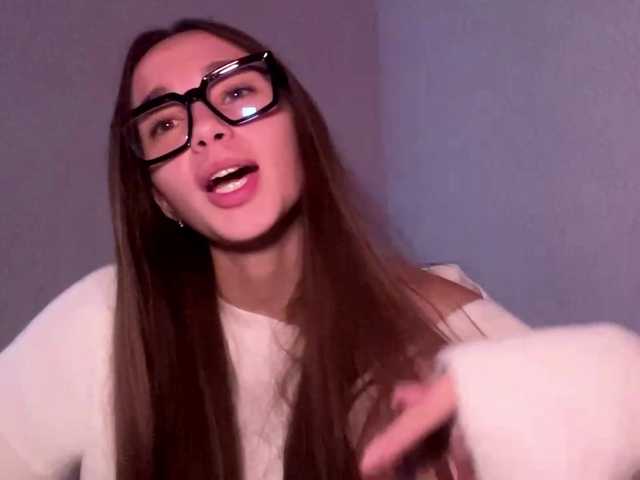 DaliaTronstad live cam on BongaCams