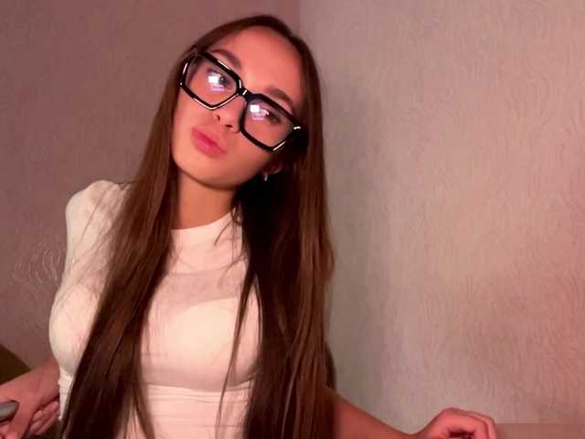 DaliaTronstad live cam on BongaCams