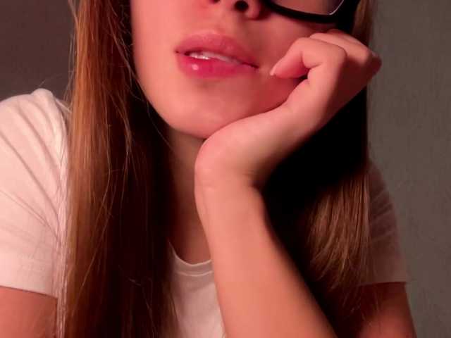 DaliaTronstad live cam on BongaCams