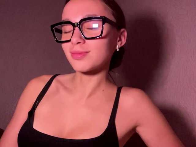 DaliaTronstad live cam on BongaCams