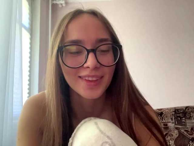 DaliaTronstad live cam on BongaCams