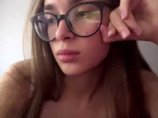 DaliaTronstad live cam on BongaCams