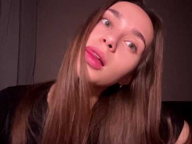 DaliaTronstad live cam on BongaCams