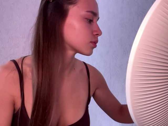 DaliaTronstad live cam on BongaCams